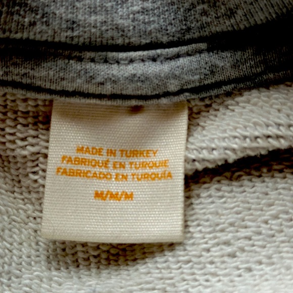 Levi’s Gold Tab size Medium gray pullover hoodie with front kangaroo pocket - Picture 10 of 13